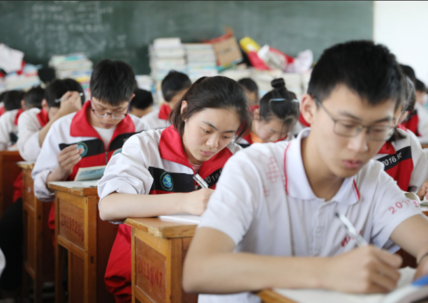 高考甚至考研读博改变了自己的命运教育公正已是基本的社会共识