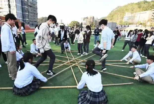 深化推进全区教师的教育才能和专业素质进步课堂教育质量