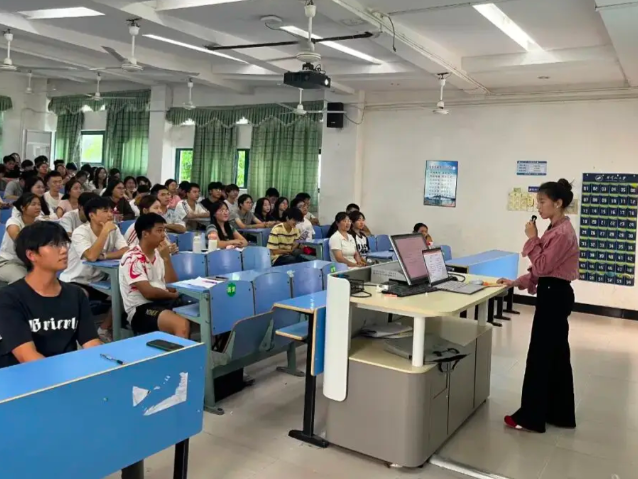 依托心思健康教育的科学方法增强思维政治教育的感染力与实效性